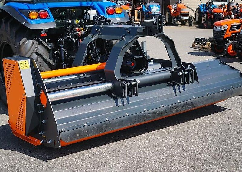 FAST SHIPPING | Frontmulcher 2,5m 2,8m 3,2m hydraulischer Seitenverschub Heckmulcher Mulcher / Front Flail Mower / Broyeur frontal à fléaux / Kosiarka bijakowa przednia / Tocător frontal cu ciocane / Trincia frontale a martelli / Homlokzúzó / Frontklepelm